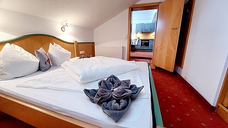 Gemütliches Doppelbett - Appartement Waldblick